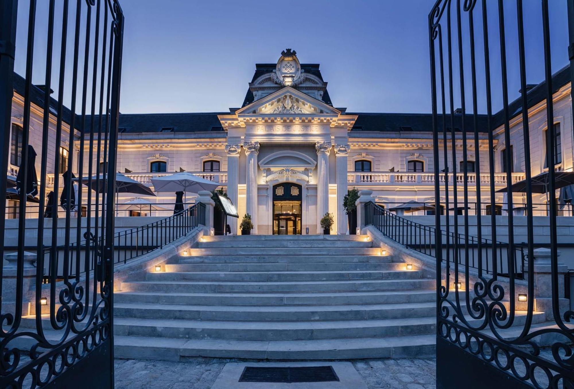 Best Western Plus Hotel de la Cite Royale Loches Exterior foto